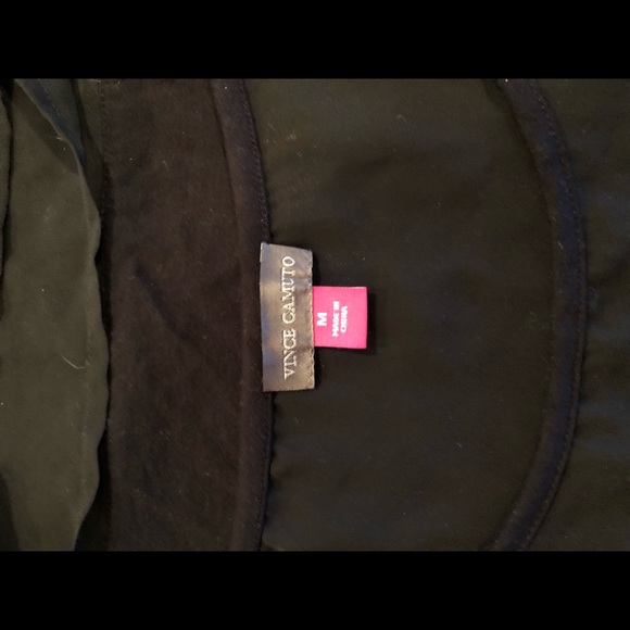 Black tank top with mesh top and bottom - Picture 4 of 5